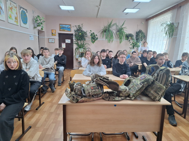 День памяти жертв геноцида советского народа. Классная встреча "Поколения помнят".